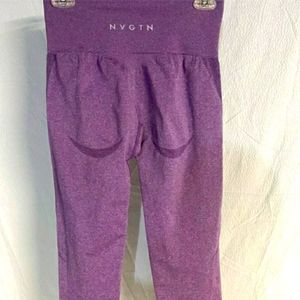 Lg NVGTN lilac leggings